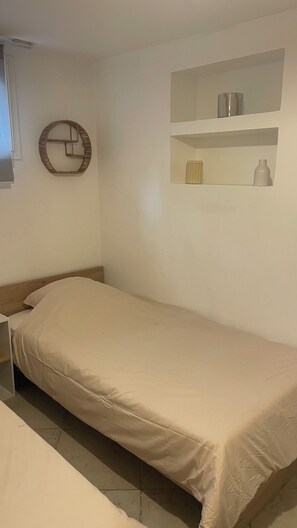 Uklassifisert bilde, 4 av 6, knapp