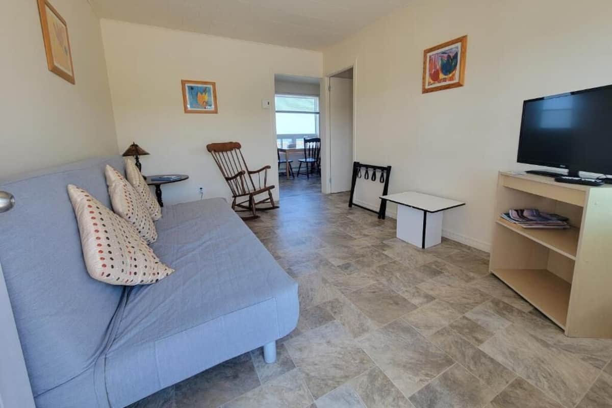 Apartment, 1 Bedroom, Kitchen, Sea View | Living area