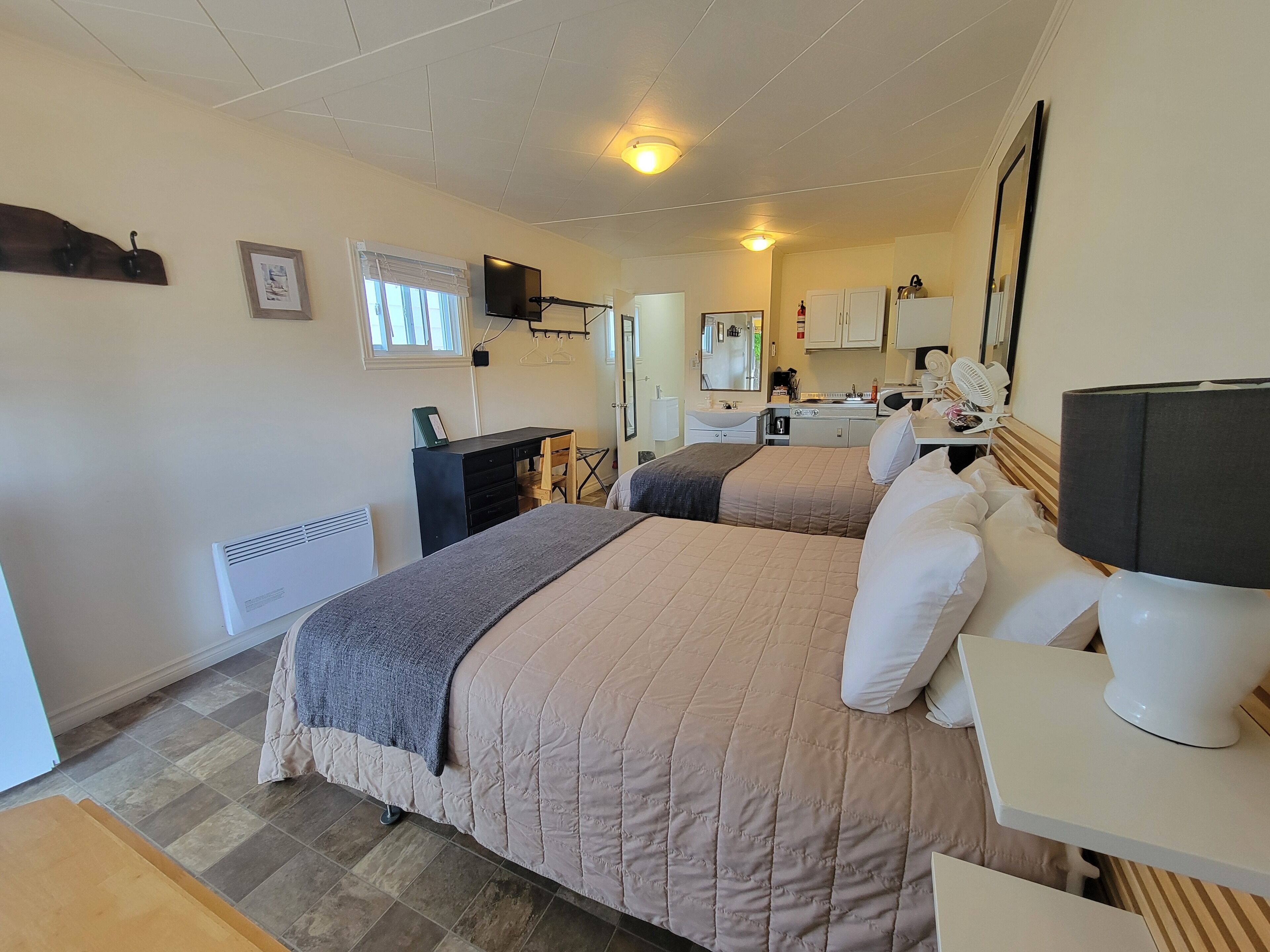 Double Room, 2 Double Beds, Kitchenette