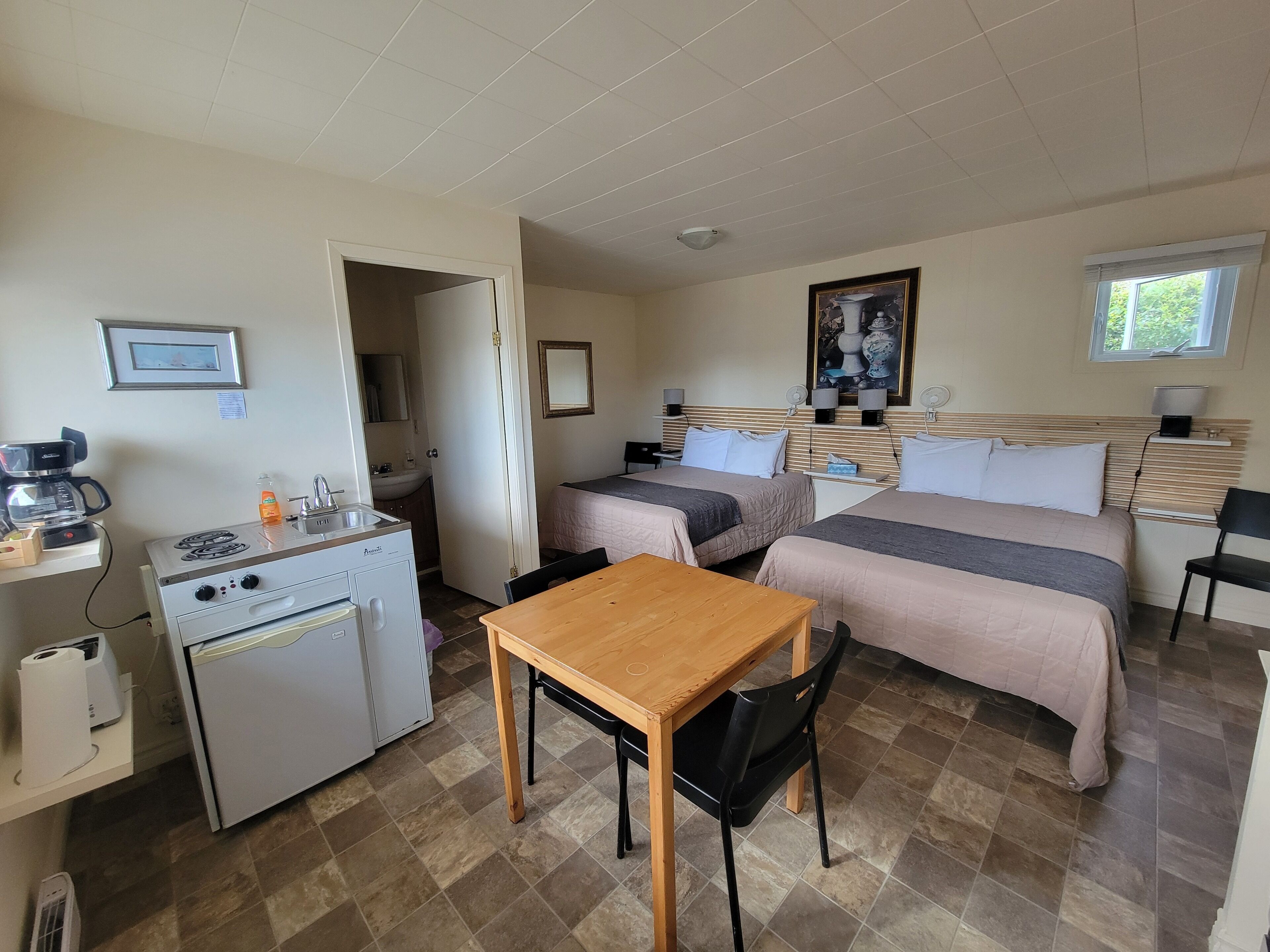 Doppelzimmer, 2 Doppelbetten, Kochnische | Kostenloses WLAN