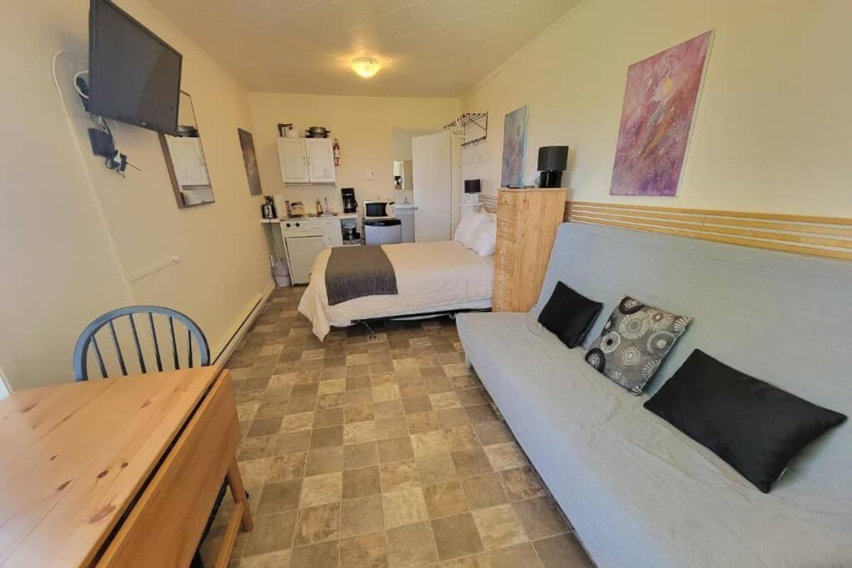Double Room, 1 Queen Bed with Sofa bed, Kitchenette, Sea View