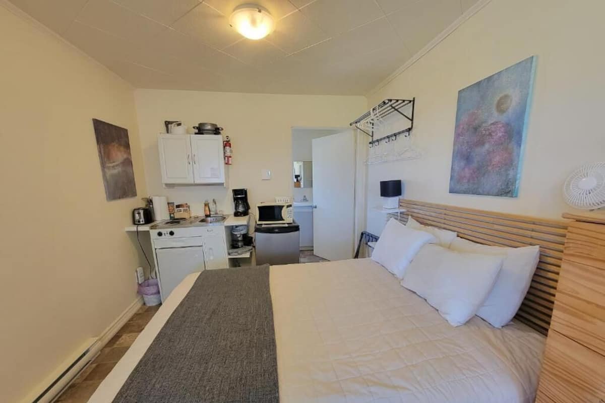 Double Room, 1 Queen Bed with Sofa bed, Kitchenette, Sea View