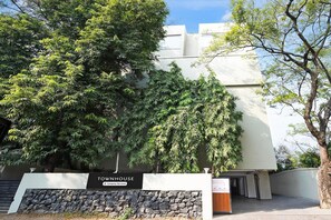 Exterior - Townhouse Central Bazar Road (Nagpur)