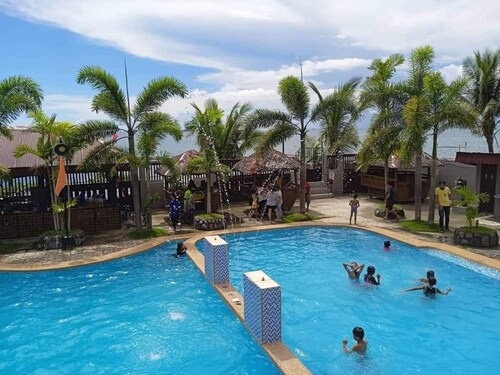 Tessla Beach Resort, our rooms are designed to give you a relaxing and comfort.