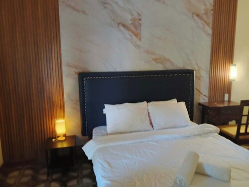 Tessla Beach Resort, our rooms are designed to give you a relaxing and comfort.
