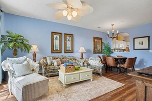 TV, video games, books - Ironwood at Barefoot Resort: Golf Views & Free Beach Shuttle (North Myrtle Beach)