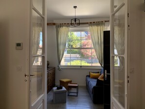 Living area - Beachfront Apartment - Arcachon Bay (Arcachon)