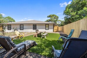 Terrace/patio - 2BR King, Yard Access + Private Patio, Desk, Sleeps 6, Near Beaches, Dogs OK (Gulf Breeze)