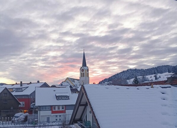 Exterior - Allgäu Vibes-OberstaufenPLUS, train station access, view, protected balcony (Oberstaufen)