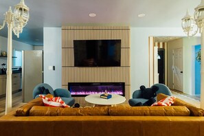 Smart TV, fireplace - *NEW* Near Disney|GameRoom+Theater+Pool (Anaheim)