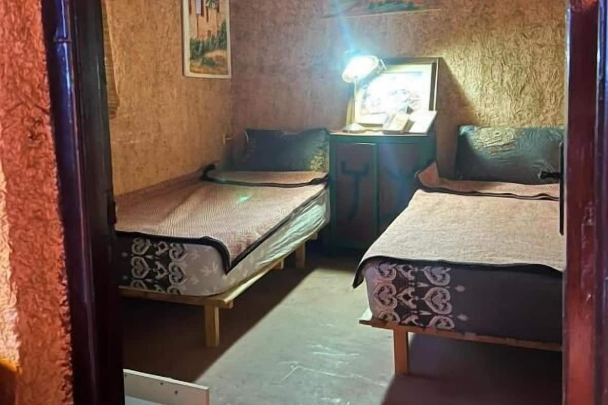 Habitación doble, balcón, vista al jardín | Caja de seguridad en la habitación y insonorización 