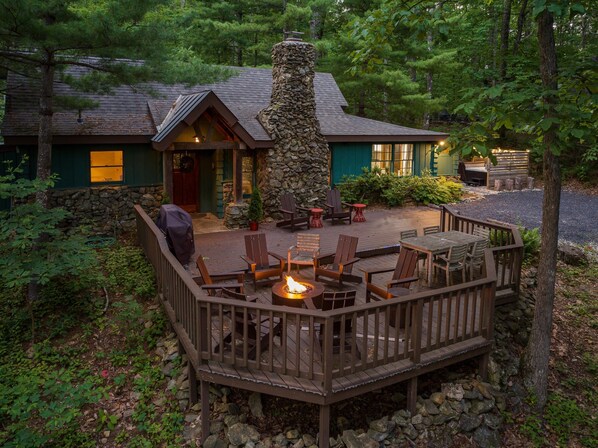 Unclassified image, 1 of 41, button - Mountain Retreat: Year-Round Getaway, Pup Friendly (Wintergreen Resort)