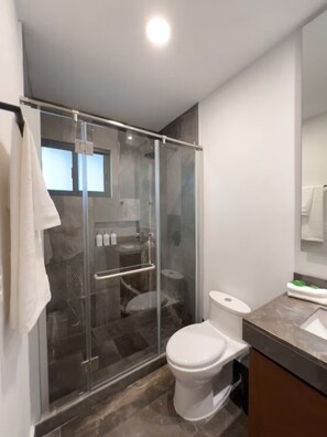 Towels, soap, toilet paper - Paramar Black 2BR Apt / Two Pools-Sauna-Concierg (Tulum)