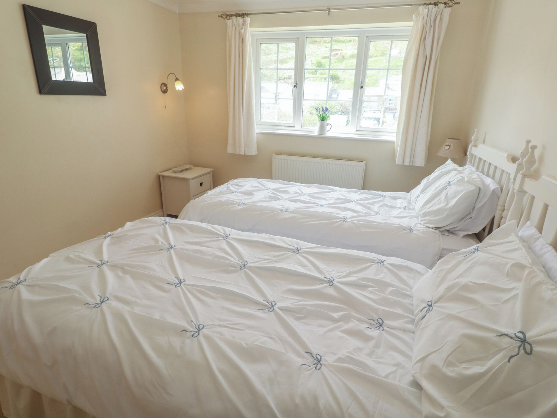 Cottage | 4 bedrooms, WiFi (free), individually decorated, individually furnished