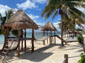 Beach - No Sand•Private Pier• Kayak• Pool• Beach2mins (cancun)
