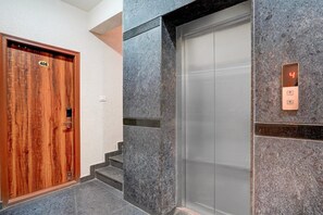 House | Interior - Classic With Balconyroyal Avenue (Bengaluru)