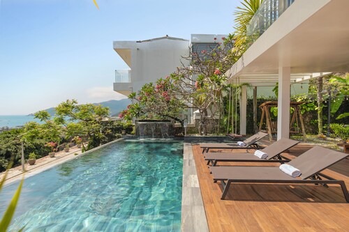 Villa Nha Trang Ocean Front Luxury Abogo