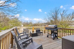 Outdoor dining - Dog Friendly, Family Friendly, Minutes to Downtown (Chattanooga)