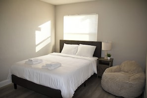 2 bedrooms, iron/ironing board, free WiFi, bed sheets - Cozy 2-bedroom house in serene Largo (Largo)