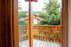 Interior - Light, Wood, and Freedom (Livigno)