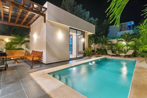 Outdoor pool - Tulum Elegant 5-bedroom Private Villa-Pool-Rooftop-Gated-24/7 Security (Tulum)