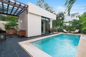 Outdoor pool - Tulum Elegant 5-bedroom Private Villa-Pool-Rooftop-Gated-24/7 Security (Tulum)