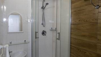 Apartment | Bathroom