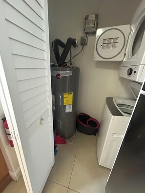 Interior - Delightful 1-bedroom apartment with AC in vibrant Wellington (Wellington)
