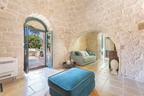 TV - Trullo Kalupe by Perle di Puglia (Fasano)