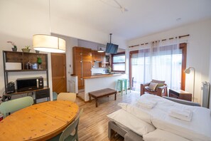 Iron/ironing board, free WiFi, bed sheets - Terrace Lovely Apartment (Roma)