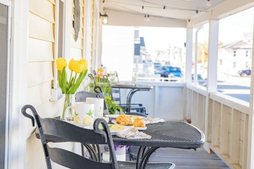 ​La Bella Vita Beach House at Salisbury Beach.