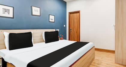 Collection O Railway Station