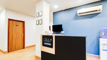 House | Reception