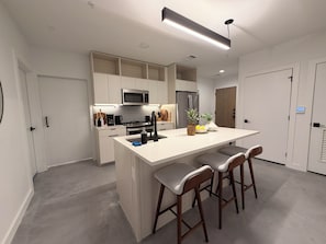 Uklassifisert bilde, 2 av 9, knapp