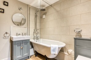 Shower, hair dryer - Miners Cottage -  sleeps 4 guests  in 2 bedrooms (Bakewell)
