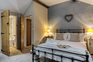 Room - Miners Cottage (2) - sleeps 2 guests  in 1 bedroom (Bakewell)