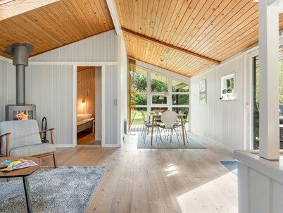 "Inga" - 300m from the sea by Interhome