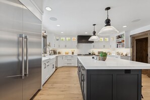 Fridge, microwave, oven, stovetop - Newly Listed Home on 13 Acres with Firepit and Wood Burning Fireplace (Whitefish)