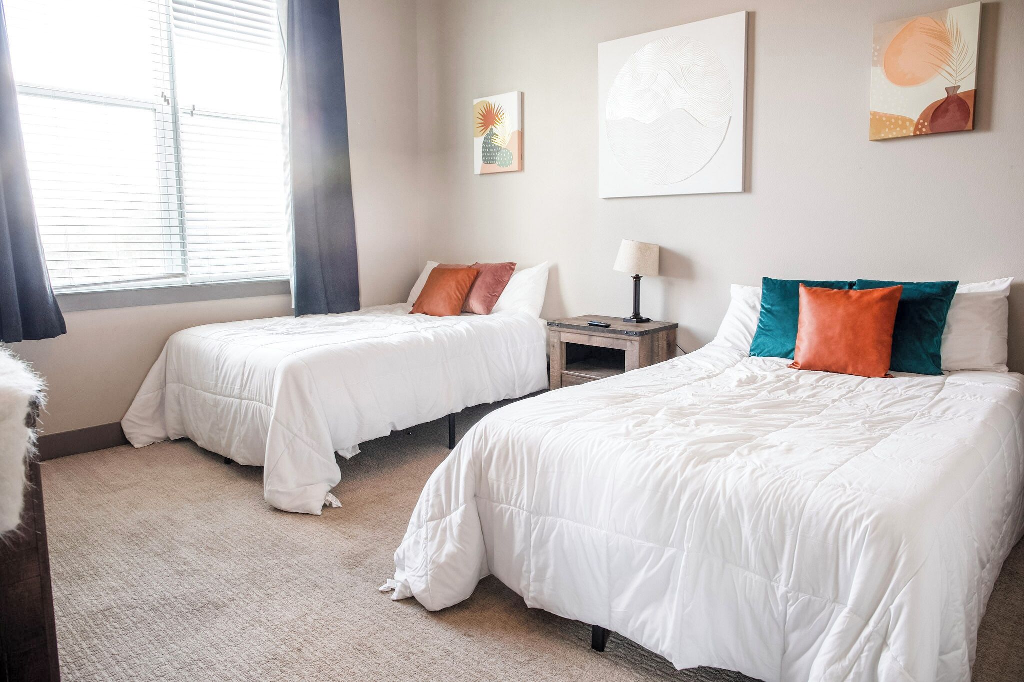 3 chambres, fer et planche à repasser, Wi-Fi gratuit, draps fournis