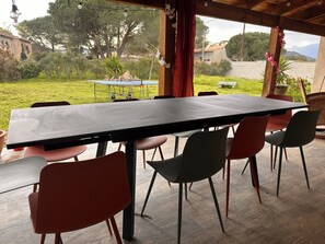 Outdoor dining - Beautiful villa on the Palombaggia road (Porto-Vecchio)
