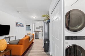 Interior - Benton Park Hideaway - 1S (St. Louis)