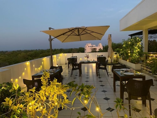 Villa Escape In