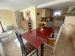 Dining - Holiday Home in the 'Pierroun' Animal Park (Redortiers)