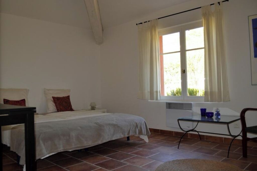 Wunderschöne Provenzalische Villa Auf Einem Ruhigen Privatgrundstück - Tourtour