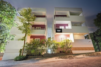 Deluxe Hebbal Mysore Green Orchid Resort