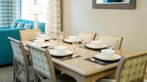 Unclassified image, 5 of 6, button