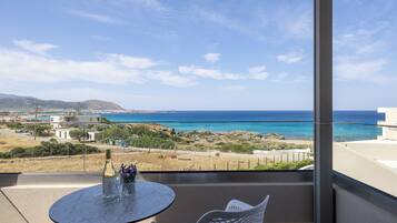 Deluxe Double Room, Sea View, Executive Level | Beach/ocean view