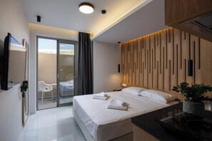 Economy Double Room | In-room safe, free WiFi