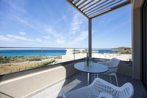 Deluxe Double Room, Sea View, Executive Level | Beach/ocean view