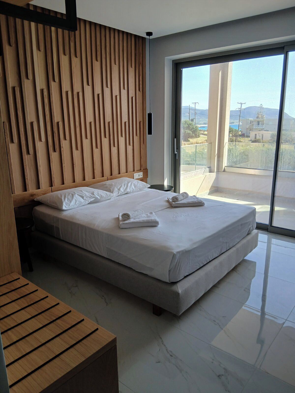 In-room safe, free WiFi